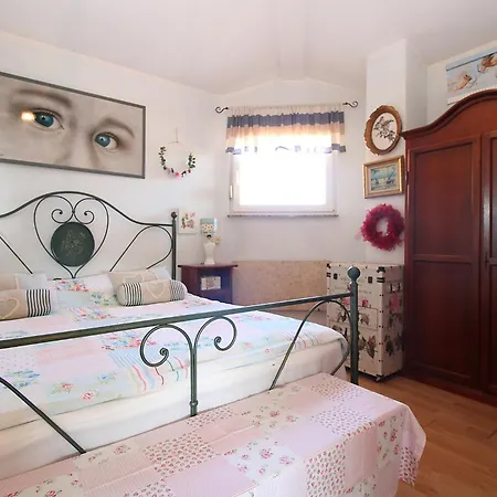 Vesna 2375 Appartement Ližnjan
