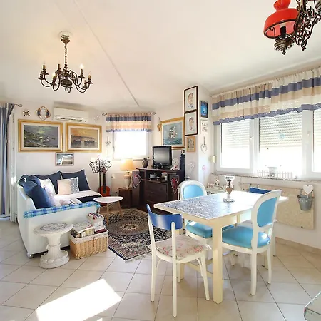 Apartment Vesna 2375 *